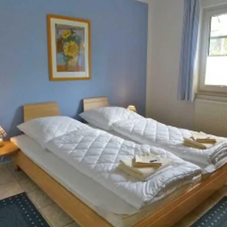 Apartment Hägerende 10/ Wohng.2  Neue Liebe *